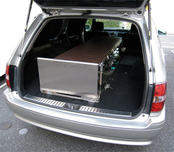 ANS 74 車両搭載用ストレッチャー。車への搬入・搬出が楽に行えるロールインタイプで高さも前後3段階ずつ調節可能。葬儀業者様に人気のモデルです。