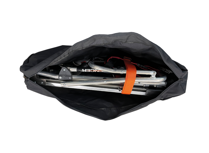 スキッド専用バッグ。スキッド非常用階段避難車専用の収納バッグ。スキッドをほこりや湿気から守り、簡単に持ち運べます。